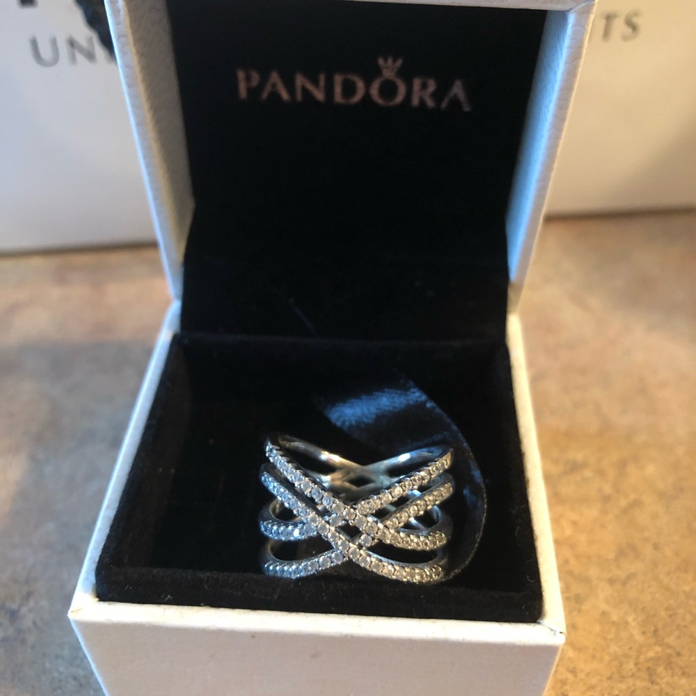Pandora Ring